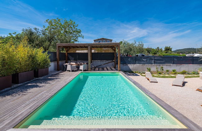 Nice Villa With Private Pool, Fenced Garden, Roofed Terrace, Near the Beach - Foto 27