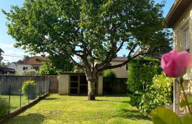 T3 rénové, jardin parking & garage privé, proche centre - Photo 22