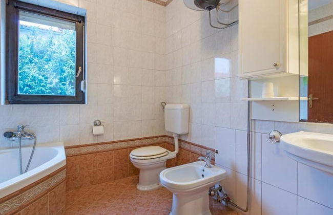 Pula Modern and Bright Apartments With Terrace and Garden - Photo 18