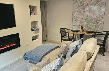 Last Yan - Stylish Ambleside Stay - Photo 9