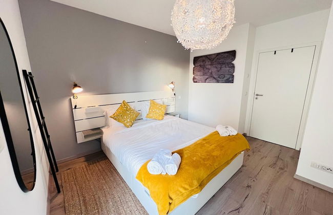 Lovely 1 bedroom flat w balcony&parking - Foto 1