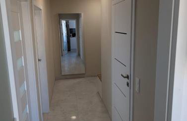 Przystanek Międzylesie Dwupokojowy Apartament z osobną Kuchnią Garażem Self Check-in Blisko CZD - Foto 17