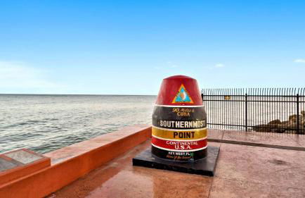 Trumans Hideaway by AvantStay Top Location w Patio BBQ Shared Pool Month Long Stays - Foto 27