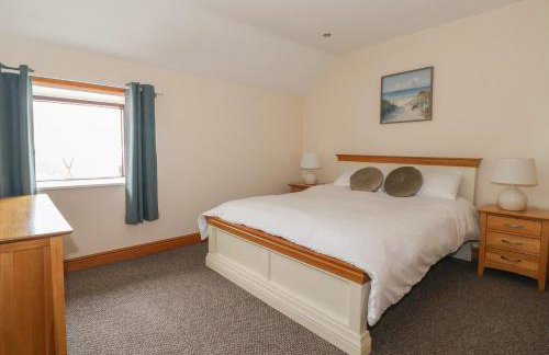 Daisy Nook - Photo 12