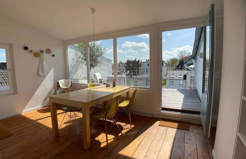 Helle Dachgeschosswohnung mit großer Südterrasse - Foto 7