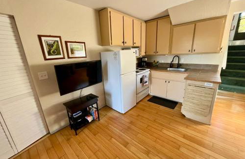 Beachfront 1 Bedroom Condo with Private Beach, Pool, Hot Tub - Foto 11