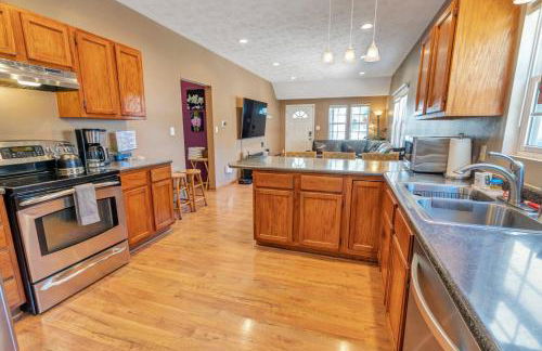 SMART Home close to downtown, MSU, and more - Foto 26