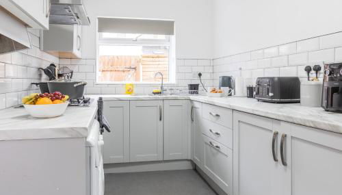 Modern 3BD House - Free parking - Fast WiFi - Foto 5