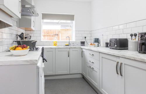 Modern 3BD House - Free parking - Fast WiFi - Foto 5