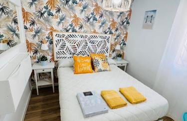 APARTAMENTO NUEVO CÉNTRICO en PRIMERA Línea de playa con vistas al Mar, Piscina, aire acondicionado y wifi - Foto 14