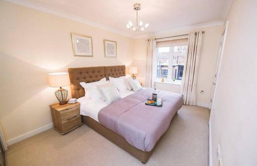 ! LARGE ! Apartment Central Leatherhead Sleeps 6! - Foto 15