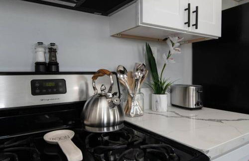 Lovely 2bedroom condo with free parking on premise - Foto 25