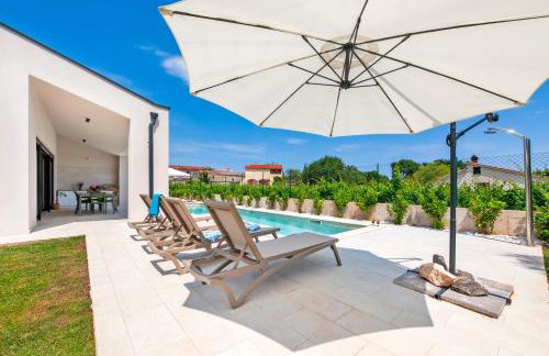 Echo villa, Istra, pool/jacuzzi, BBQ, pet friendly - Foto 46