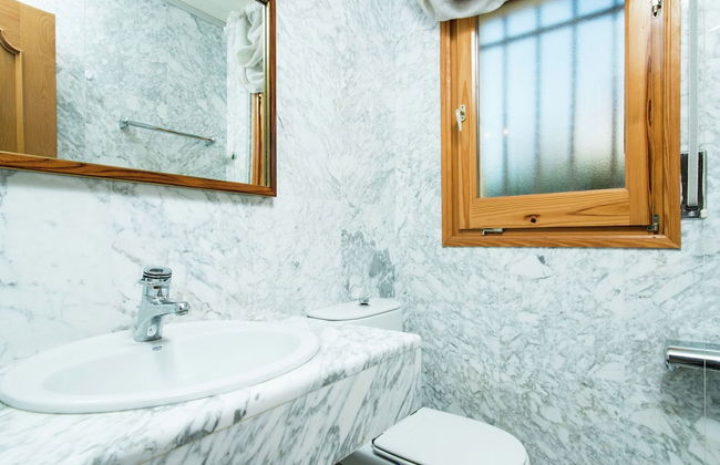 Alluring Holiday Home in Girona With Swimming Pool - Foto 21