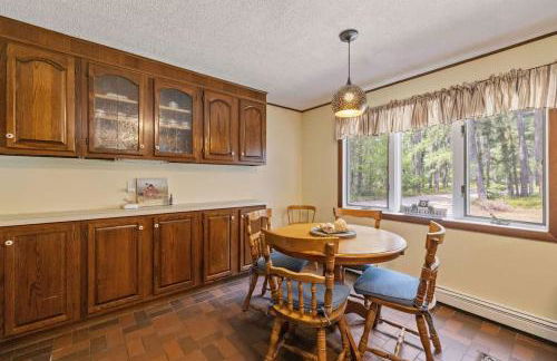 Lake Escape Family & Pet Friendly with Dock Access - Photo 41