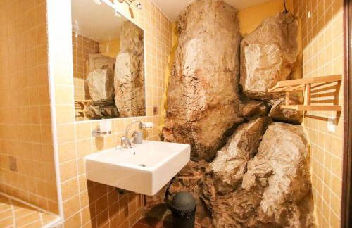 ROCHE-Rock in the heart of the Old Town - Foto 66