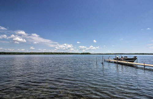 Retreat with Lake Access and Private Boat Dock! - Foto 29