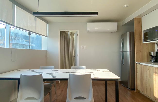 w Cozy 2BR w AC Near Kennedy Park - Photo 6