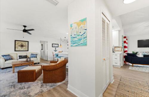 Waterfront - Private Pool - Pet Friendly - Photo 26