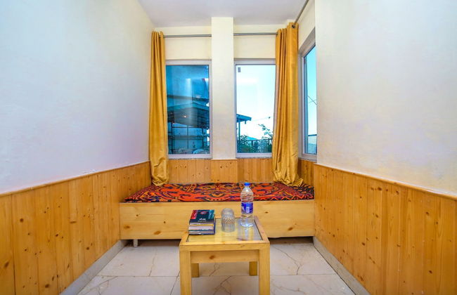 OYO 12187 Home Luxury Studio Kasauli - Foto 20