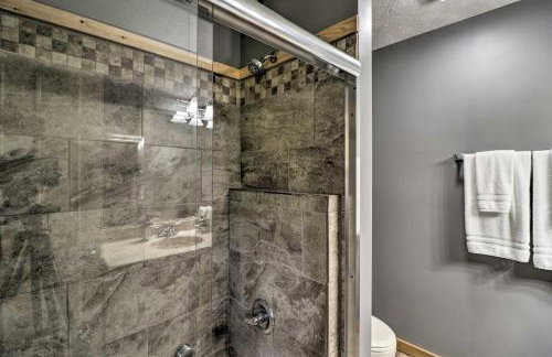 Mountain Home Cottage with Deck on White River! - Foto 14