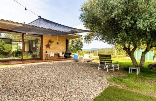 Can Noguer – Casa con piscina y jardín - Photo 5