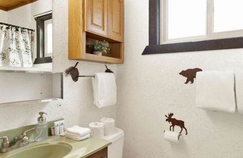 Holmes Away from Home by Big Bear Vacations - Foto 31