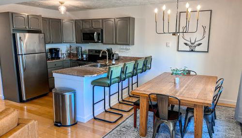 Remodeled Summit Condo at Snowshoe - Modern & Cozy - Foto 2