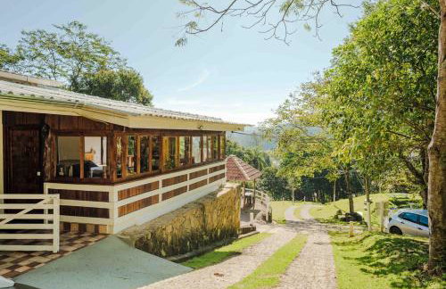 Chalé romântico com banheira aquecida - Foto 39