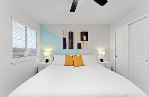 Modern & Homey 3BR Home, Remote Work Friendly, King Beds, Fast WiFi - Foto 58