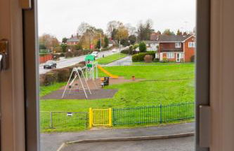 Charming Home in Bromsgrove - Perfect for Groups - Foto 69