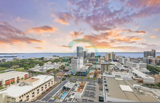 Coastal Magnificence Pool Workspace Parking - Photo 20