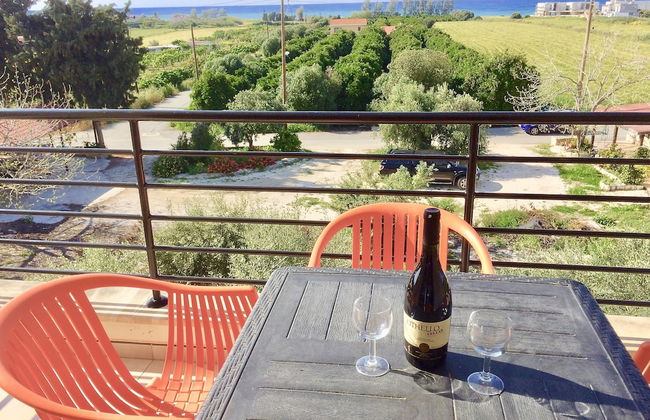 Stunning 2-bed Apartment in Poli Crysochous - Foto 1