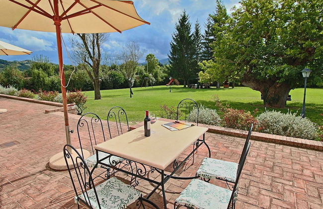 Cottage in Urbania With Pool & Terrace - Foto 21