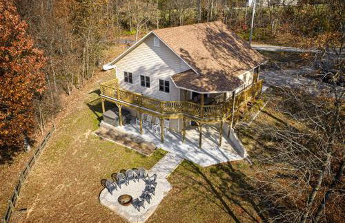 3BR Home w Hot Tub & Sunset Views Near SIUC - Foto 36