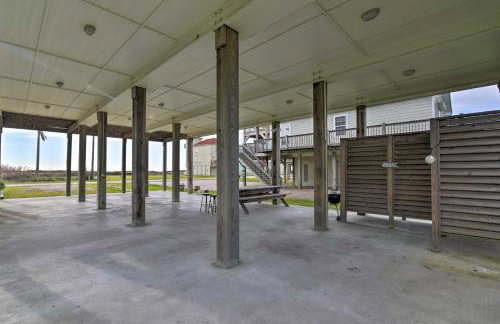 Ocean View and Grill Crystal Beach Bungalow! - Foto 31