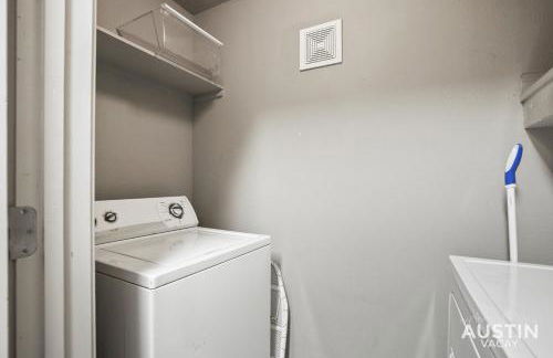 King Beds and Patio Dining in ATX West Campus Gem - Foto 23