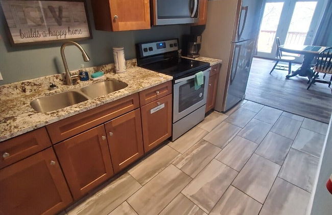 Lazy Dayz Resort - Photo 37