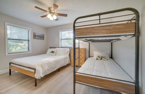 Kodak Getaway with Covered Decks and Game Room! - Foto 15