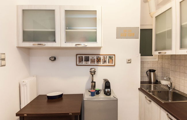 Vironas Chic Sleek Modern Studio - Foto 8