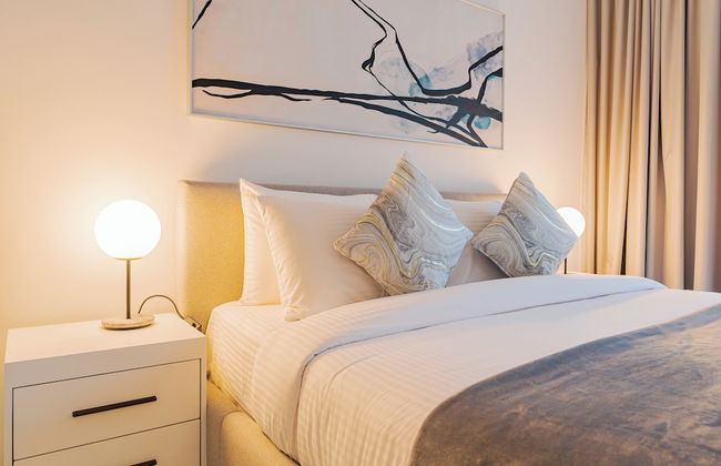 YOUR STAY Apartments Luxury Beachfront Living - Photo 4