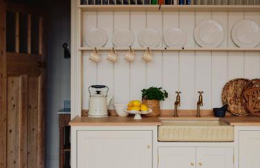 1-bed luxury seafront cabin in heart of Newlyn, Mousehole - Photo 26