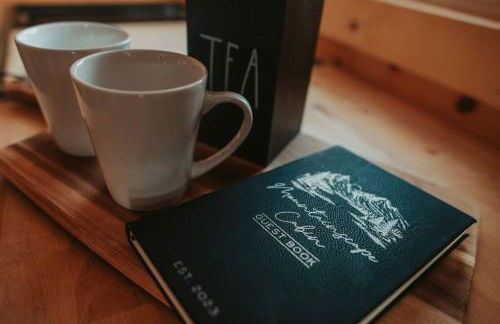 Mountainscape: Peaceful & Skiing - Photo 14