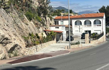 Maison Chez Nous - villa à 10min de Monaco - Foto 2