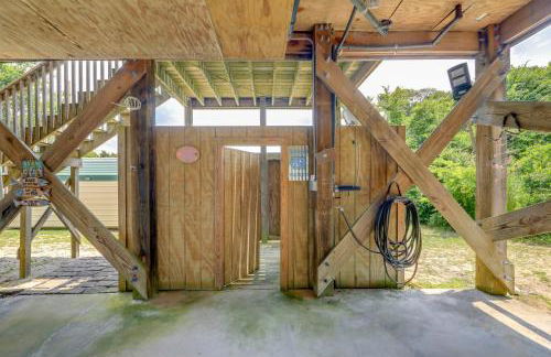 Coastal Emerald Isle Retreat with Deck and Grill! - Foto 32