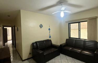 PRAIA DO MORRO - 2 QUARTOS - Apartamento 3 min do mar á pé - Garagem coberta e livre - WI FI - Foto 8