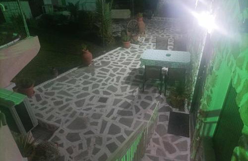 The cave of Cyclops - Foto 19