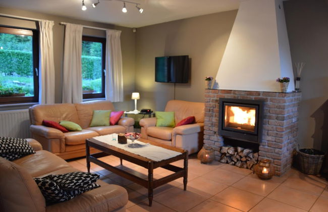 Modern Holiday Home in Stavelot With Fireplace - Photo 11
