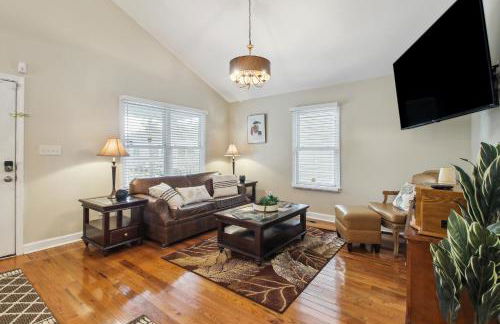 Savannah Home with Patio and Grill about 2 Mi to Downtown - Foto 4