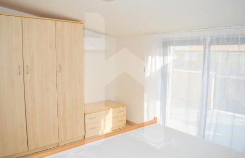 Homiday - Green Bay Village - Photo 60